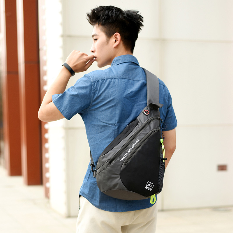Модная женская сумка через пле – обзор и цена Men Accessories For Travel