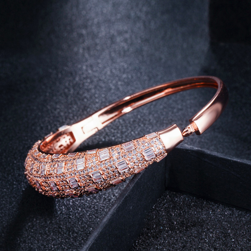 Роскошные женские кольца-манже – обзор и цена Men Accessories In Dubai